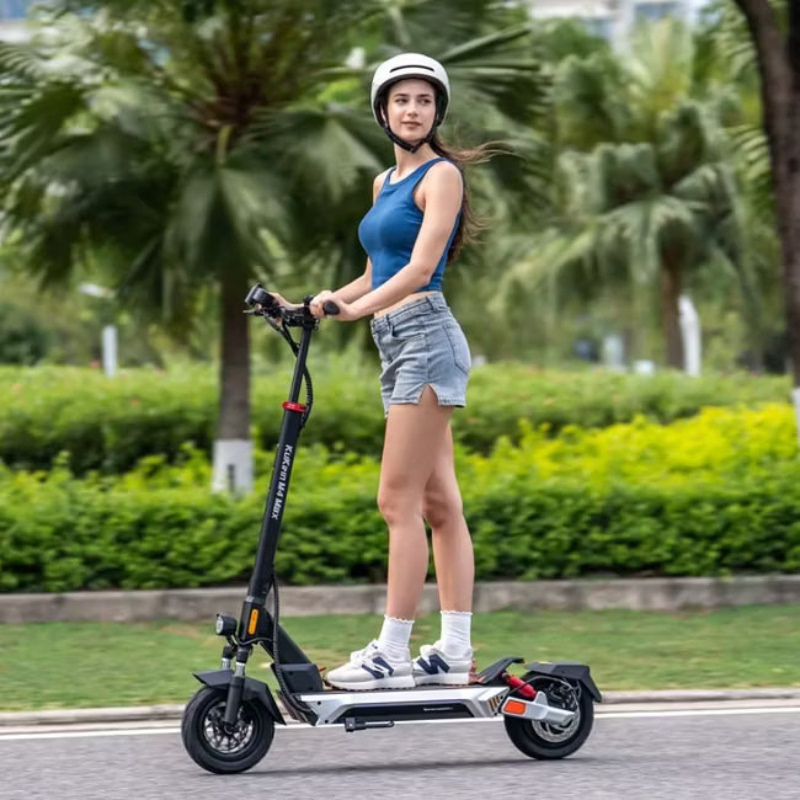 KuKirin M4 Max Electric Scooter | 48V 18Ah Battery | 45km/h Max Speed | 800W Motor | 65km Range | 10-inch Tubeless Tires